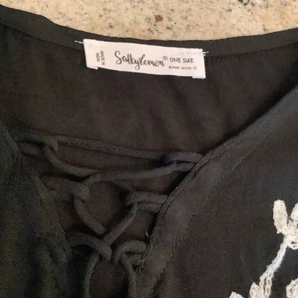 Salty Lemon Black & White Embroidered Swim Coverup - Picture 6 of 6